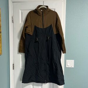 Lululemon knee length windbreaker